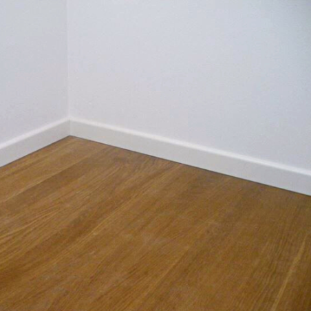 Battiscopa legno ajous liscio bianco taglio personalizzato