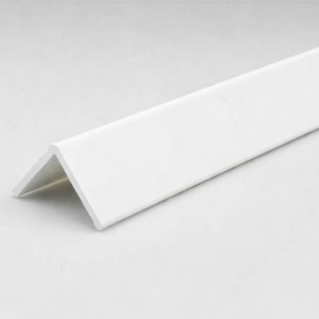 Paraspigolo in PVC bianco taglio personalizzato