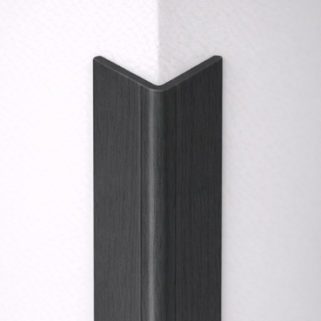 Paraspigolo in PVC Nero Goffrato taglio personalizzato